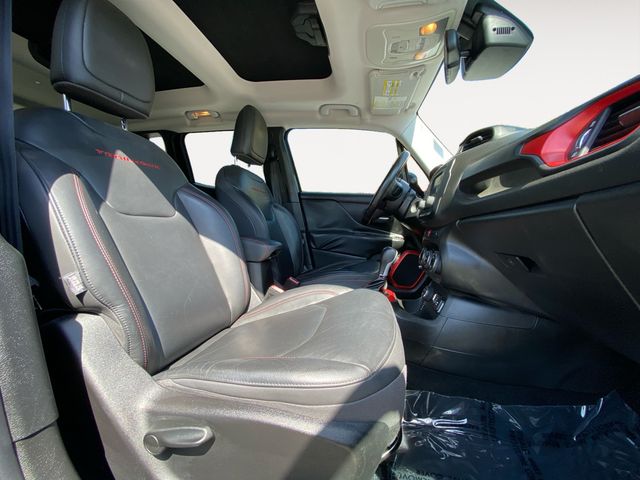 2016 Jeep Renegade Trailhawk - Photo 15