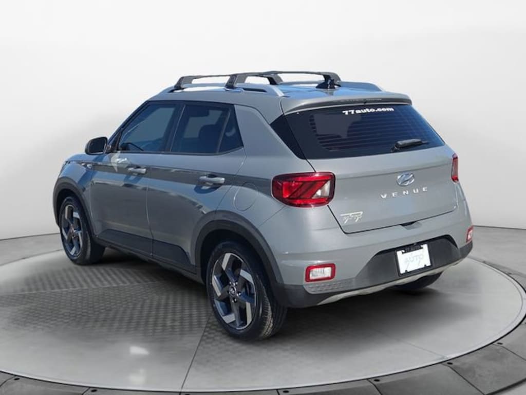 Used 2022 Hyundai Venue SEL SUV