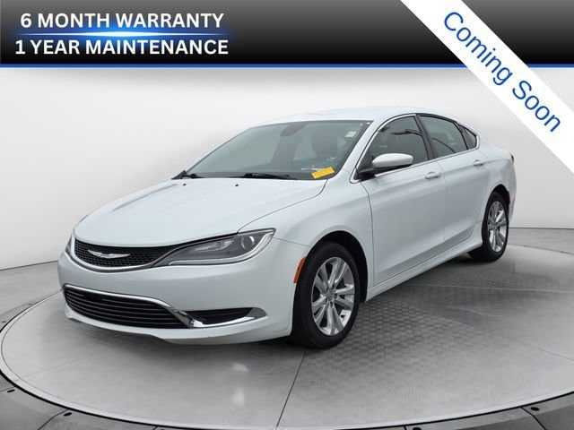 2017 Chrysler 200 Limited's photo