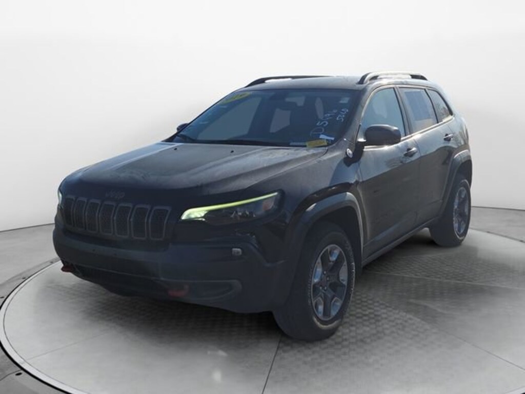 Used 2019 Jeep Cherokee Trailhawk SUV