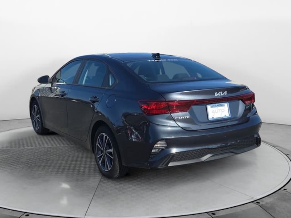 Used 2023 Kia Forte LXS Sedan