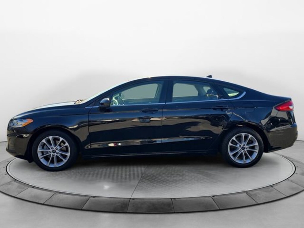 Used 2020 Ford Fusion Hybrid SE Sedan