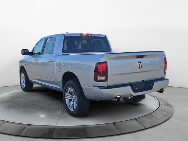 2017 Ram 1500 Sport photo 2