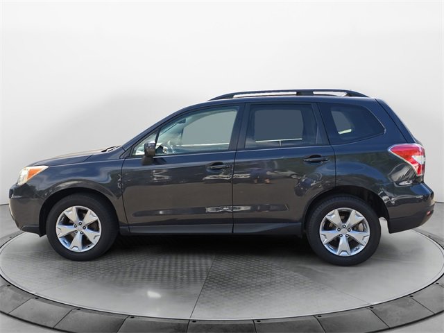 2015 Subaru Forester 2.5i Premium photo 2