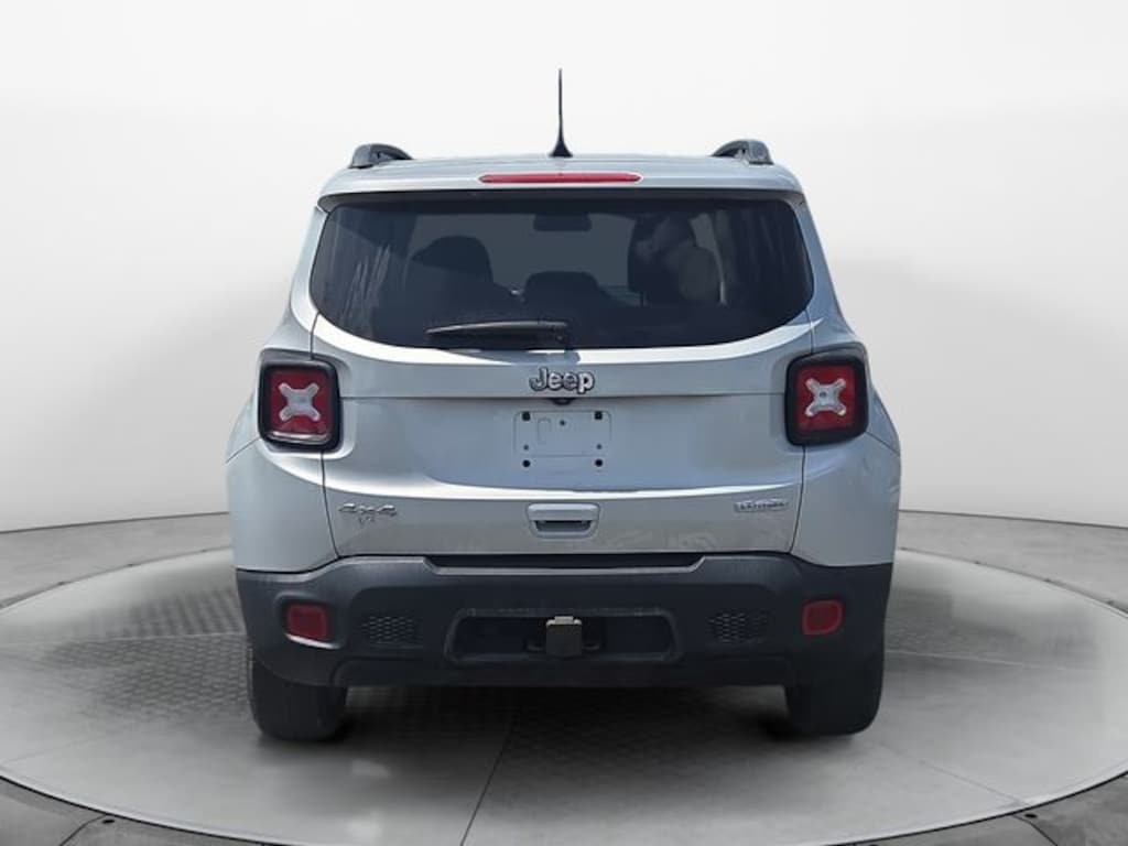 Used 2019 Jeep Renegade Latitude 4x4 SUV