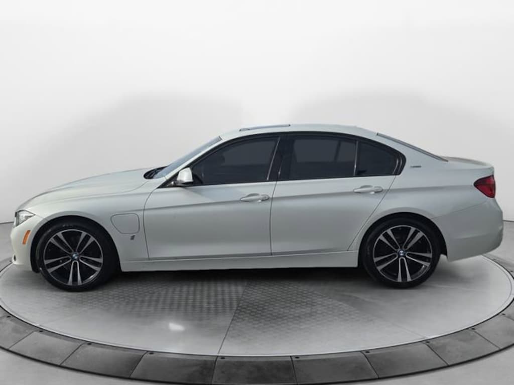 Used 2018 BMW 330e 330e iPerformance Sedan