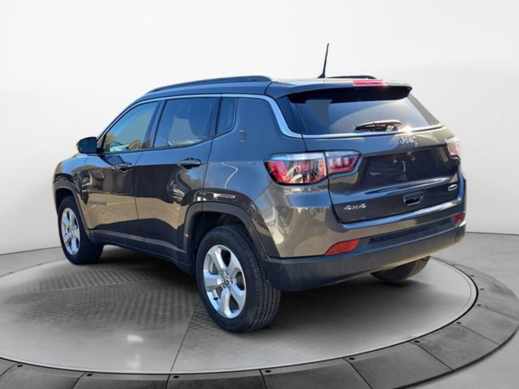 Used 2018 Jeep Compass Latitude SUV