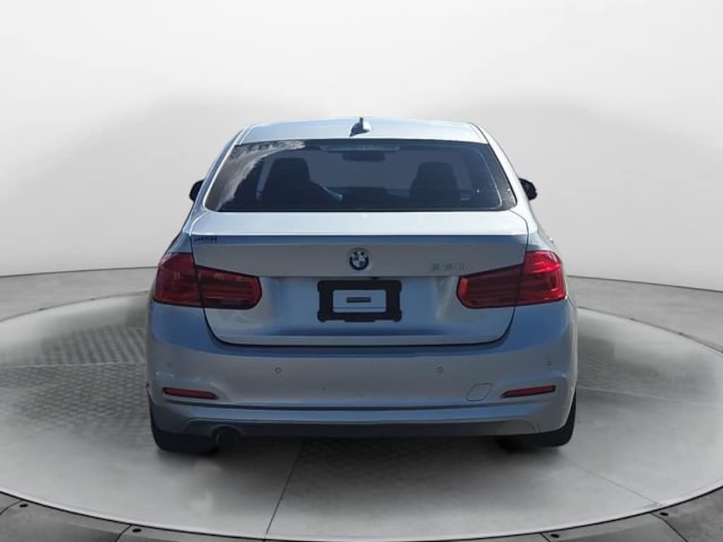 Used 2017 BMW 320i 320i Sedan