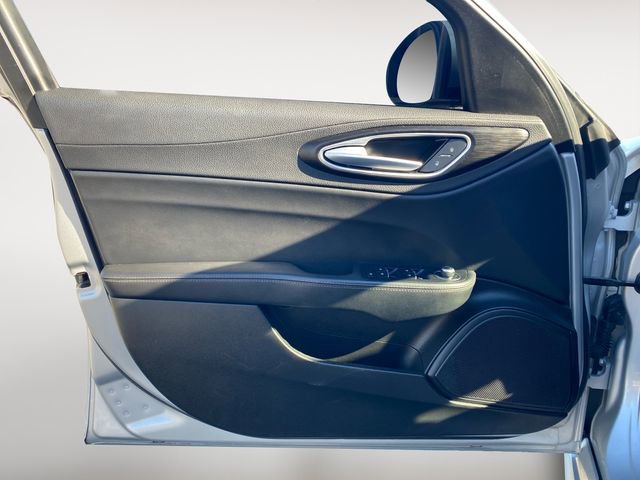 2017 Alfa Romeo Giulia Base - Photo 16