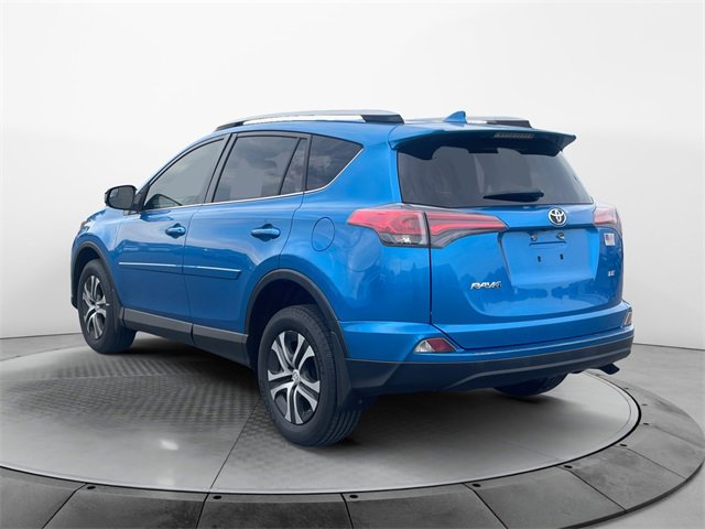 2018 Toyota RAV4 LE photo 3