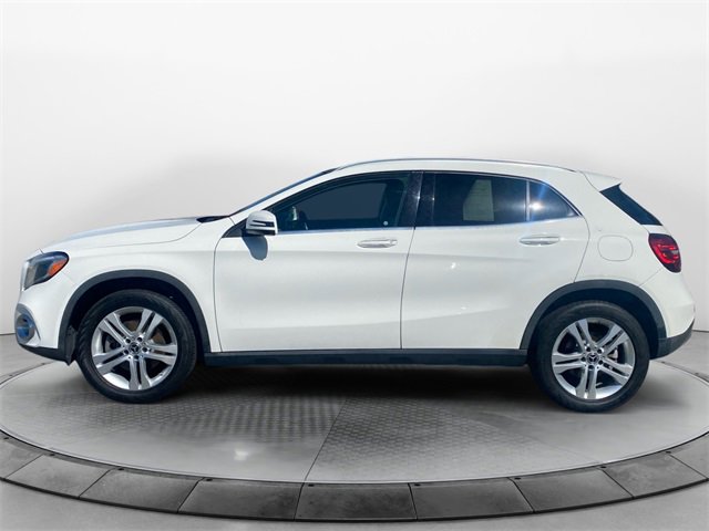 2019 Mercedes Benz GLA 250 photo 2