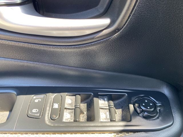 2016 Jeep Renegade Trailhawk - Photo 17