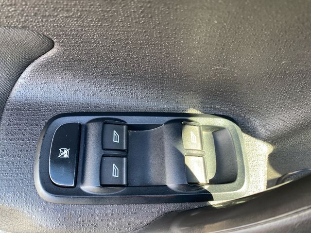 2019 Ford Fiesta SE - Photo 17