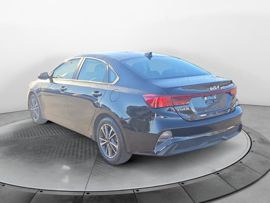 Used 2023 Kia Forte LXS Sedan