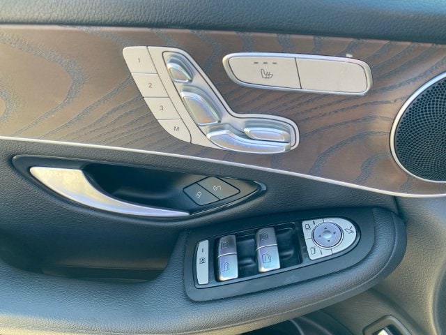 2021 Mercedes-Benz GLC GLC300 - Photo 17