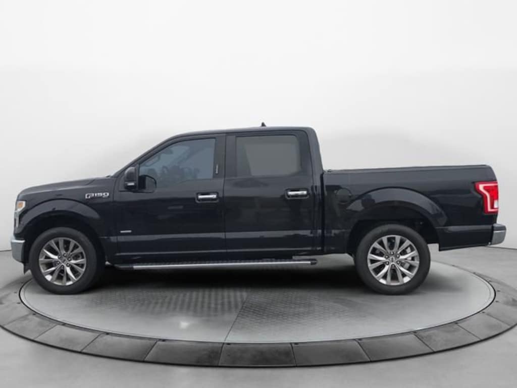Used 2017 Ford F-150 XLT Truck SuperCrew Cab