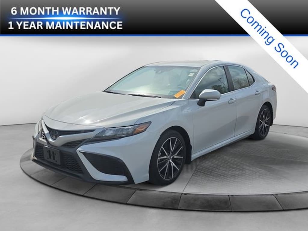 Used 2023 Toyota Camry SE Sedan