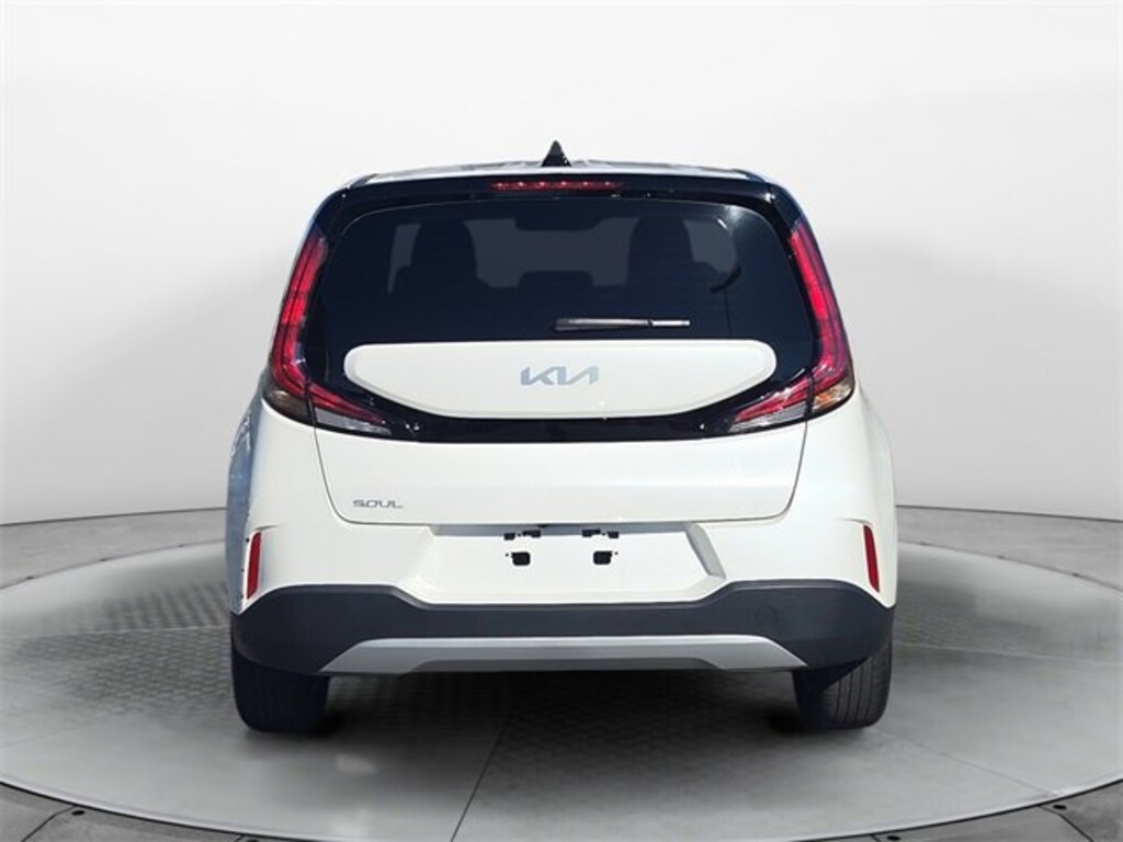 Used 2025 Kia Soul LX Hatchback
