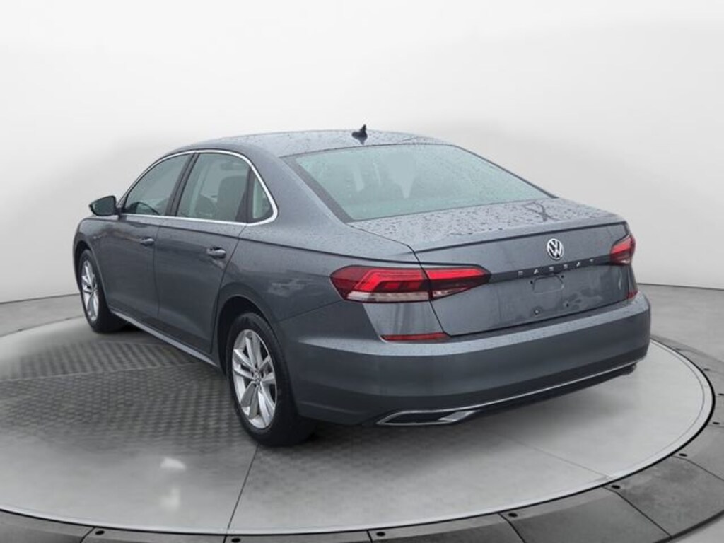 Used 2020 Volkswagen Passat 2.0T SE Sedan