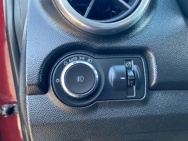 2016 Chevrolet Trax LTZ - Photo 18