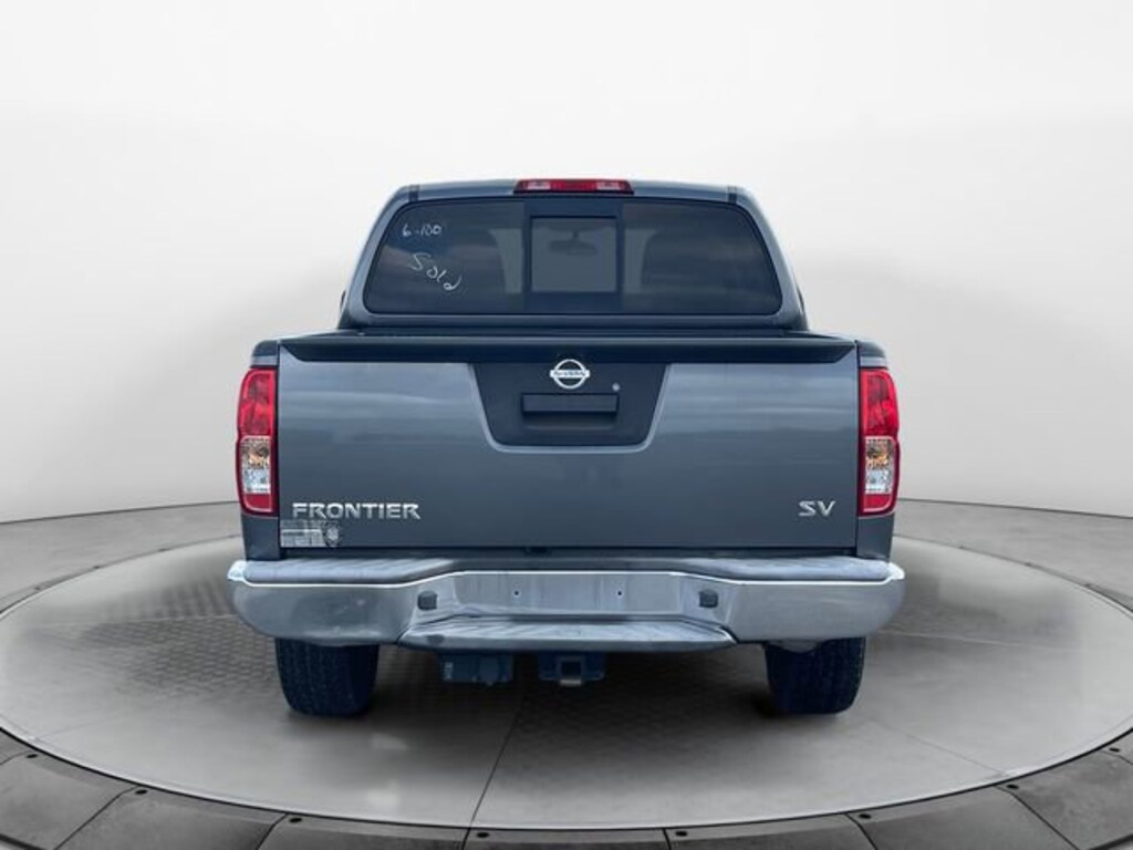 Used 2016 Nissan Frontier SV Truck Crew Cab