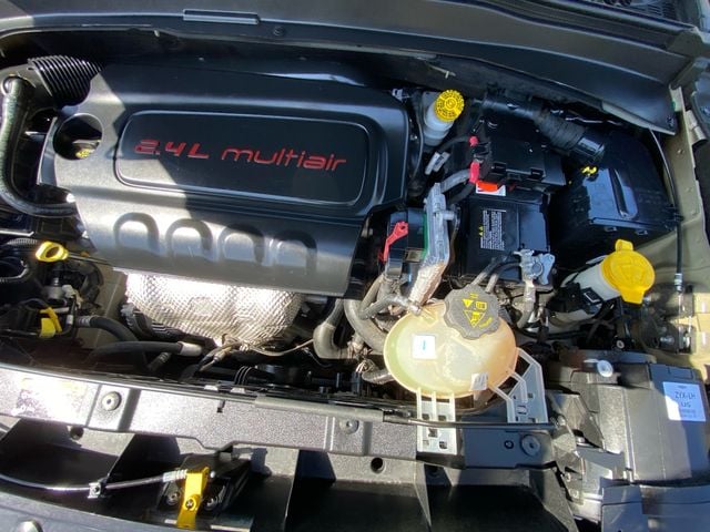 2016 Jeep Renegade Trailhawk - Photo 30