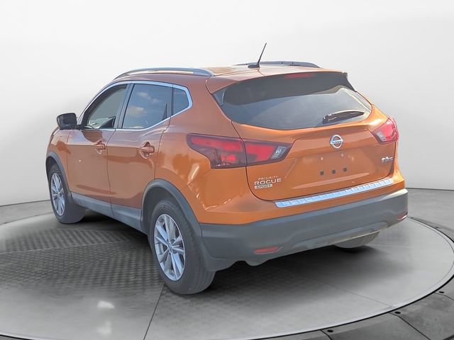 2017 Nissan Rogue Sport SV photo 3