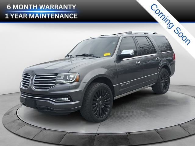 2015 Lincoln Navigator Base's photo
