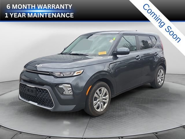 2022 Kia Soul LX's photo