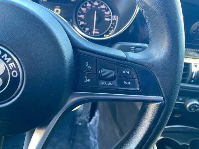 2017 Alfa Romeo Giulia Base - Photo 20