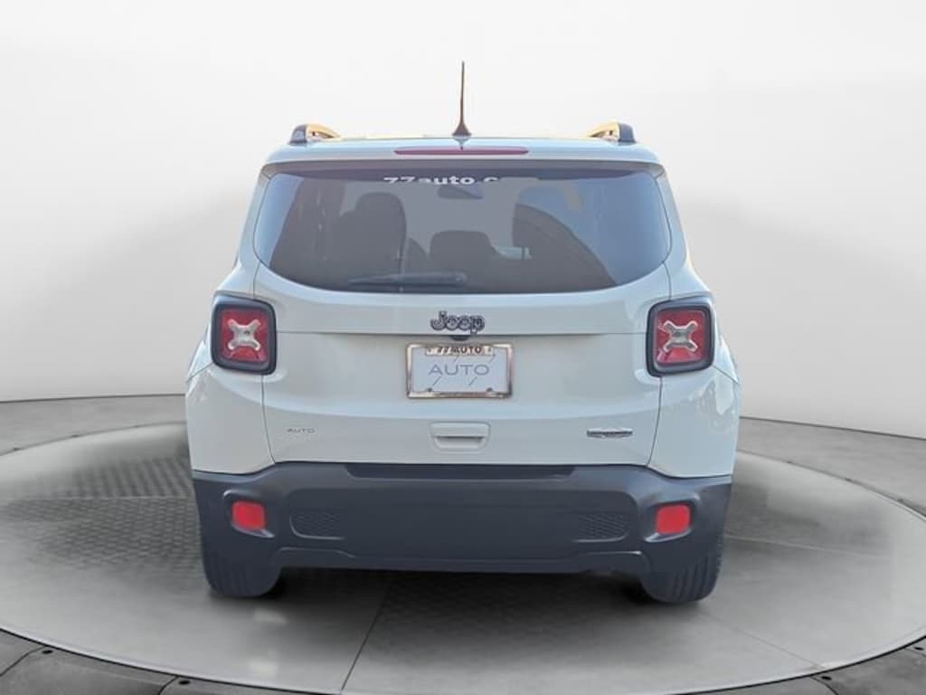 Used 2018 Jeep Renegade Latitude SUV