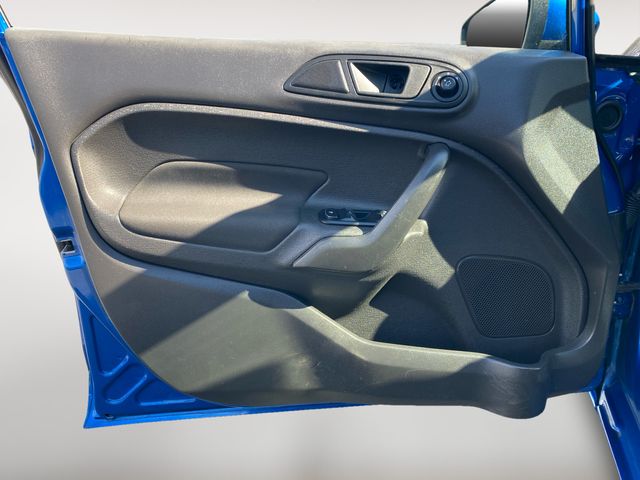 2019 Ford Fiesta SE - Photo 16