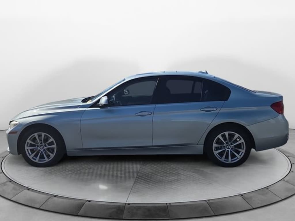Used 2017 BMW 320i 320i Sedan