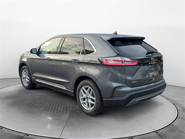 2024 Ford Edge SEL photo 3