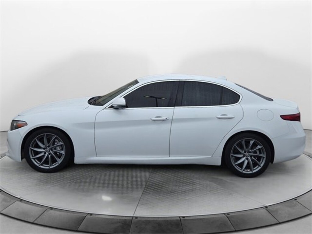 Used 2019 Alfa Romeo Giulia  Sedan