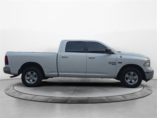 2019 Ram 1500 Classic SLT photo 4