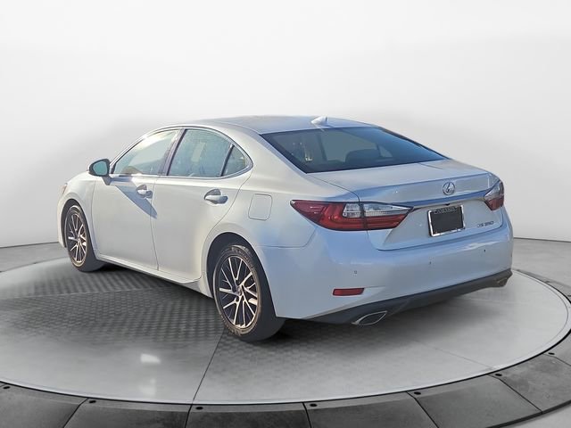 2017 Lexus ES 350 photo 3