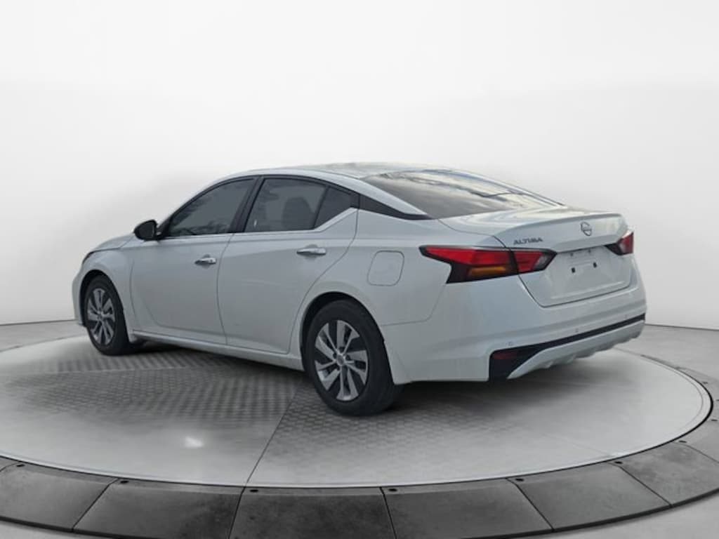 Used 2024 Nissan Altima 2.5 S Sedan