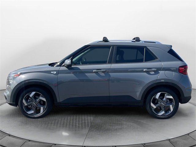2022 Hyundai Venue SEL Limited photo 2