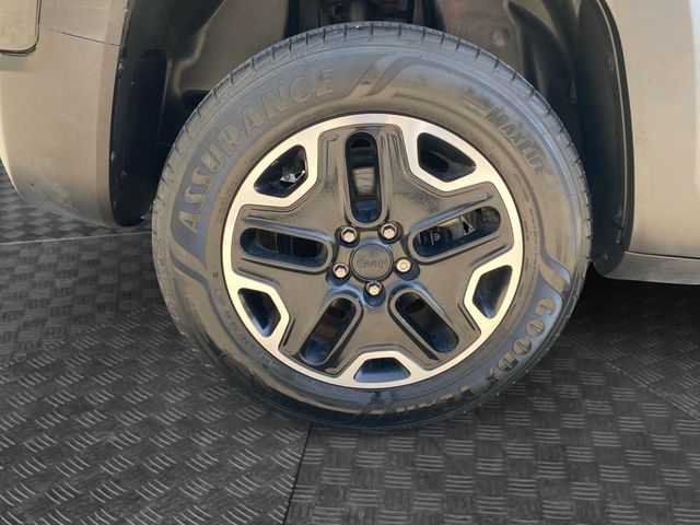 2016 Jeep Renegade Trailhawk - Photo 34