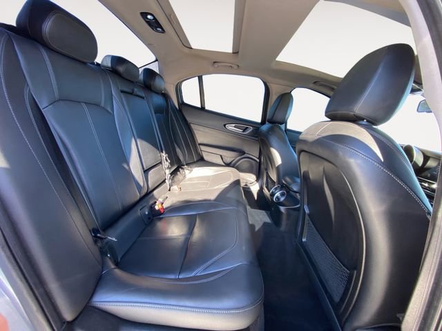 2017 Alfa Romeo Giulia Base - Photo 14