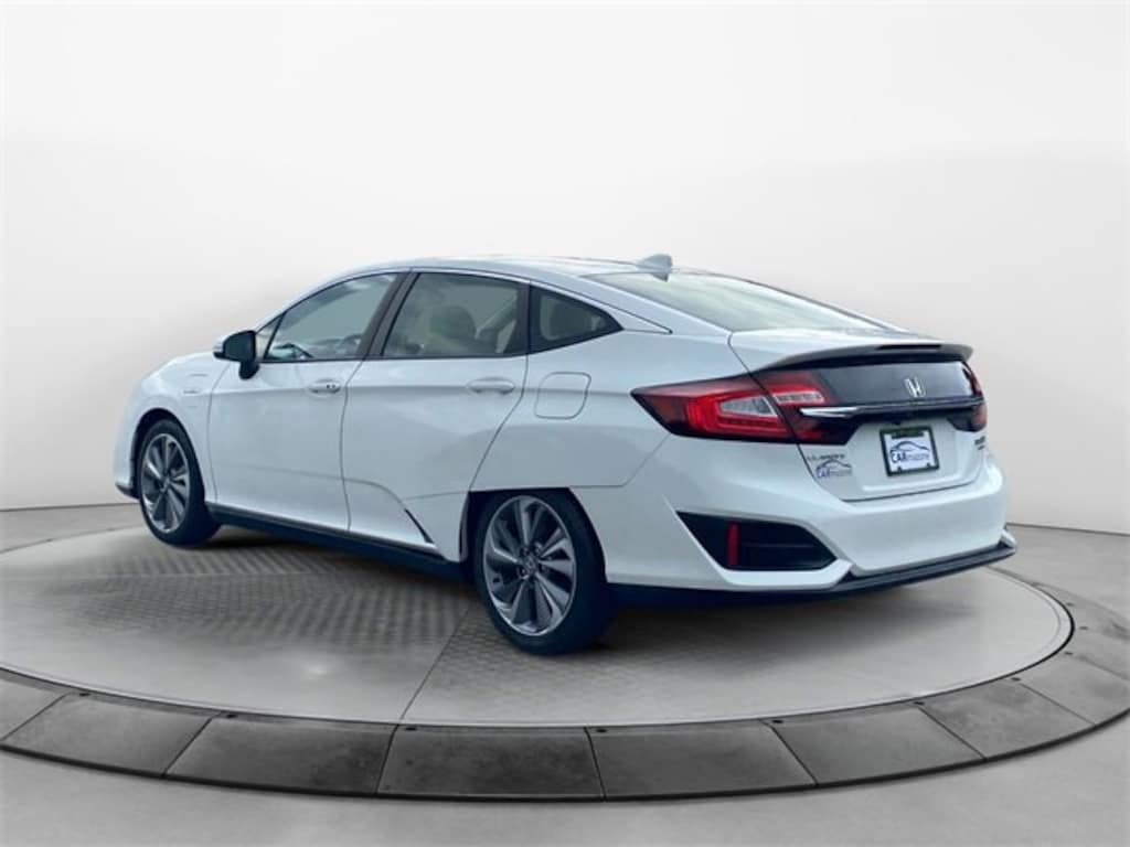 Used 2018 Honda Clarity Plug-In Hybrid Touring Sedan