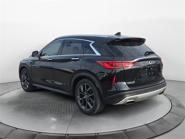 2019 Infiniti QX50 Essential photo 3