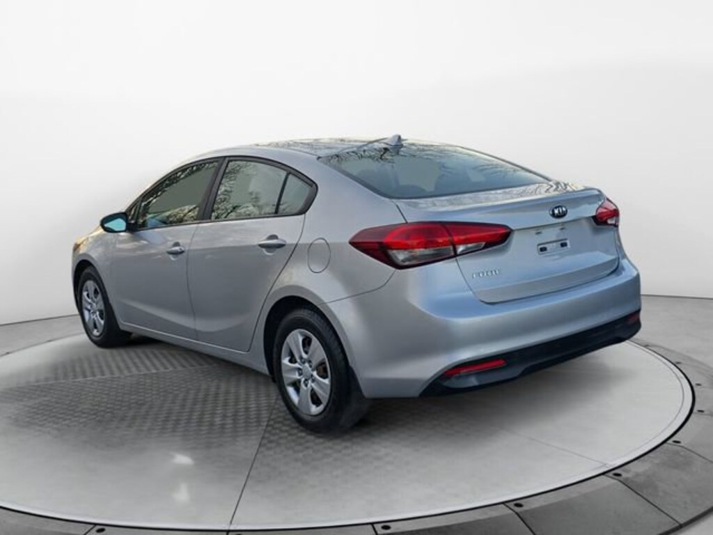 Used 2017 Kia Forte LX Sedan