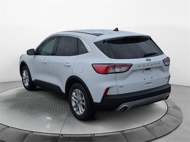 2020 Ford Escape SE photo 3