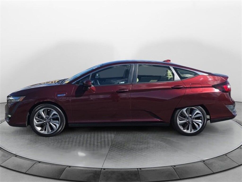 Used 2018 Honda Clarity Plug-In Hybrid  Sedan