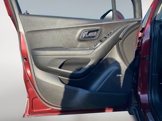 2016 Chevrolet Trax LTZ - Photo 16