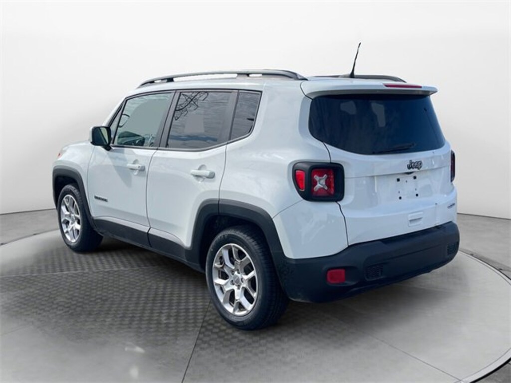 Used 2018 Jeep Renegade Latitude SUV