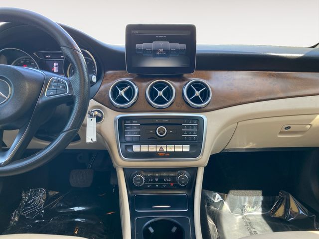 2018 Mercedes-Benz GLA-Class GLA250 - Photo 11