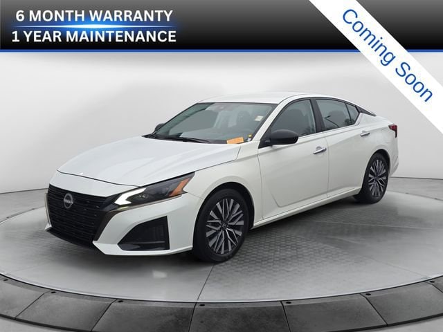 2025 Nissan Altima SV's photo